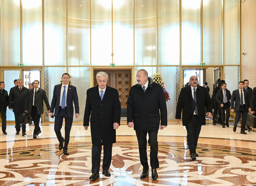 İlham Əliyevin Qazaxıstana səfəri başladı (FOTO)