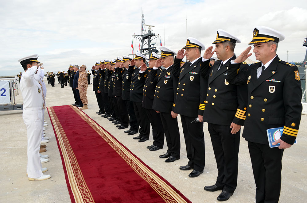 İran gəmiləri Azərbaycana gəldi (FOTOLAR)