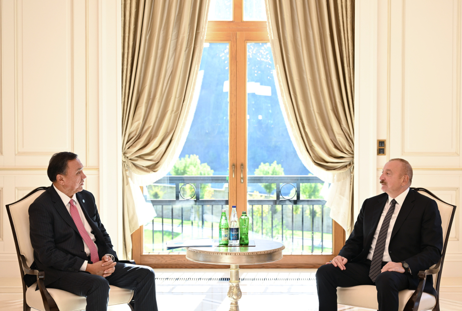 Prezident Qəbələdə qəbullar keçirdi (FOTO)