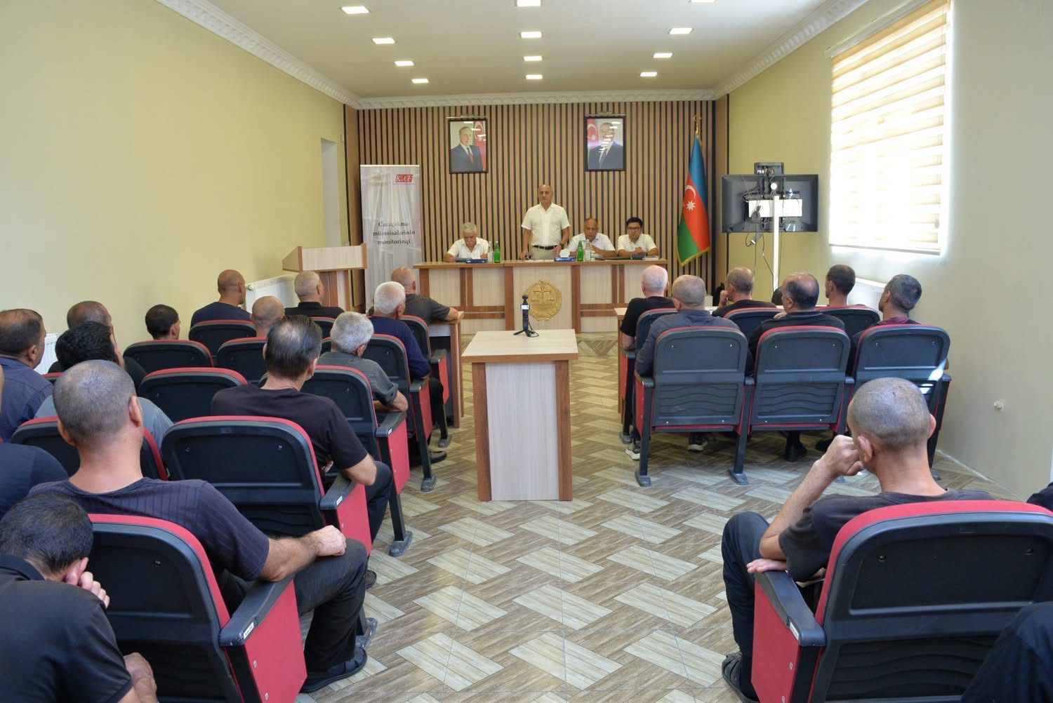 “Konstitusiya” Araşdırmalar Fondunun layihəsi: 321 məhkuma hüququ yardım göstərildi