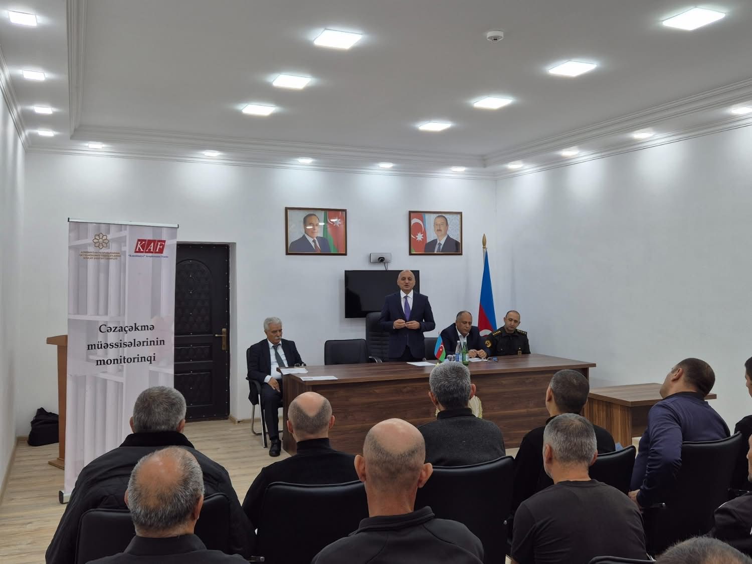“Konstitusiya” Araşdırmalar Fondunun layihəsi: 321 məhkuma hüququ yardım göstərildi