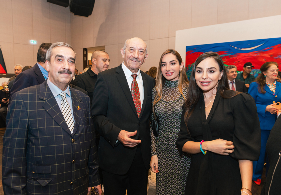 Leyla Əliyeva və Arzu Əliyeva Berlində MAMA 