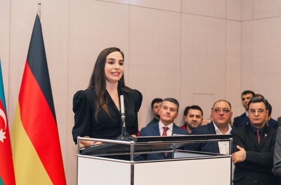 Leyla Əliyeva və Arzu Əliyeva Berlində MAMA 