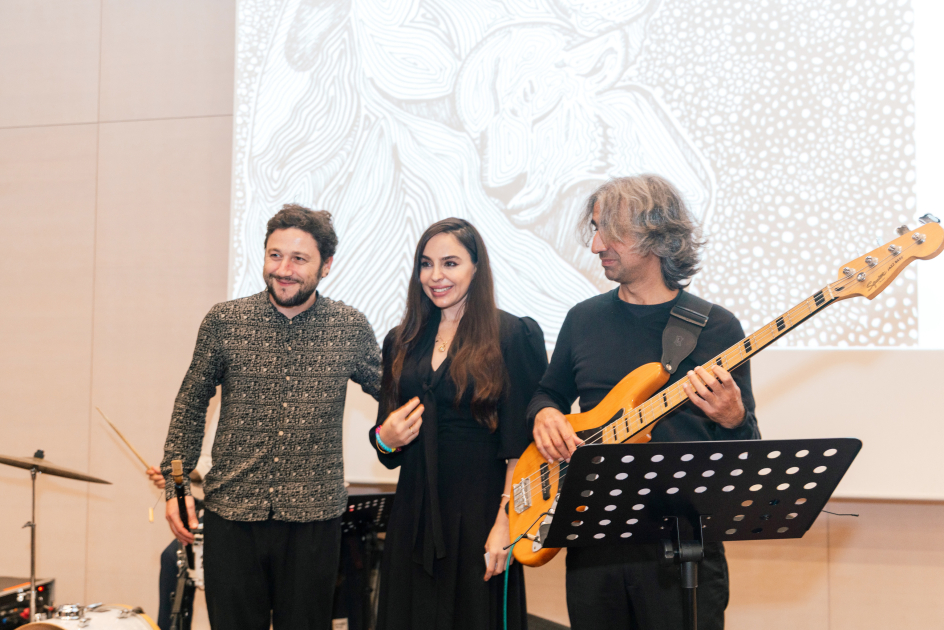 Leyla Əliyeva və Arzu Əliyeva Berlində MAMA 