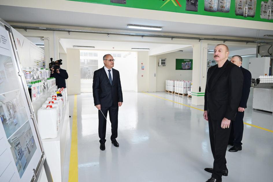 Prezident Sabirabada səfər etdi (FOTO) Prezident Sabirabada səfər etdi (FOTO)