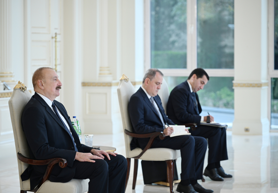 Prezident qəbullar keçirdi (YENİLƏNİB)