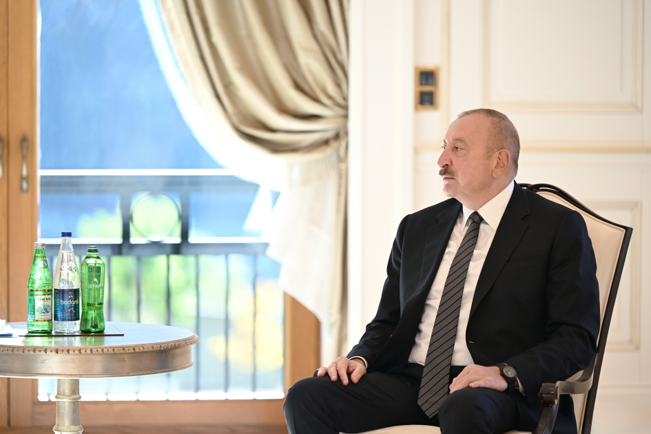 Prezident Qəbələdə qəbullar keçirdi (FOTO)