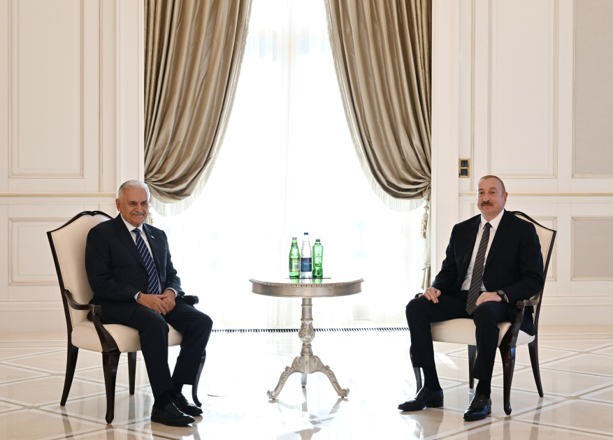 Prezident Qəbələdə qəbullar keçirdi (FOTO)