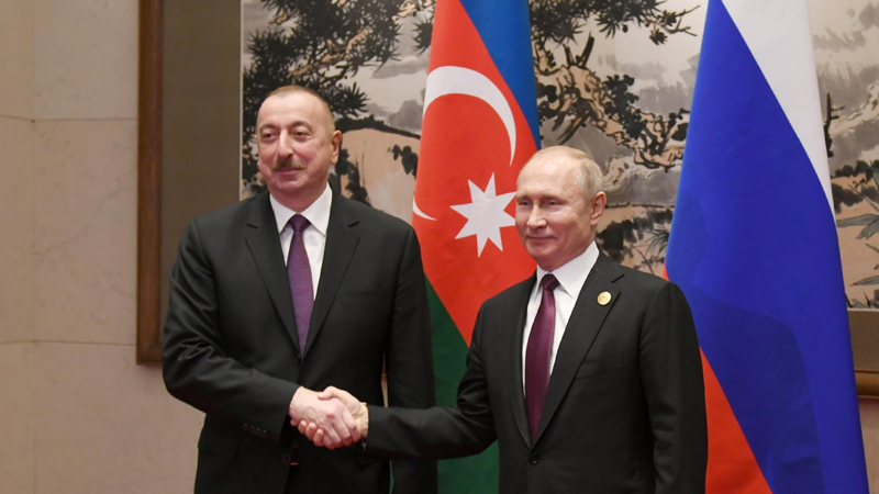 Putin İlham Əliyevə zəng etdi
