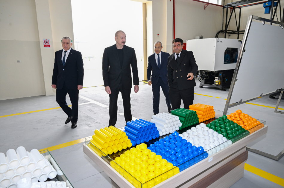 Prezident Cəbrayılda məscidin, ikinci və üçüncü yaşayış komplekslərinin təməlini qoydu (YENİLƏNİB)
