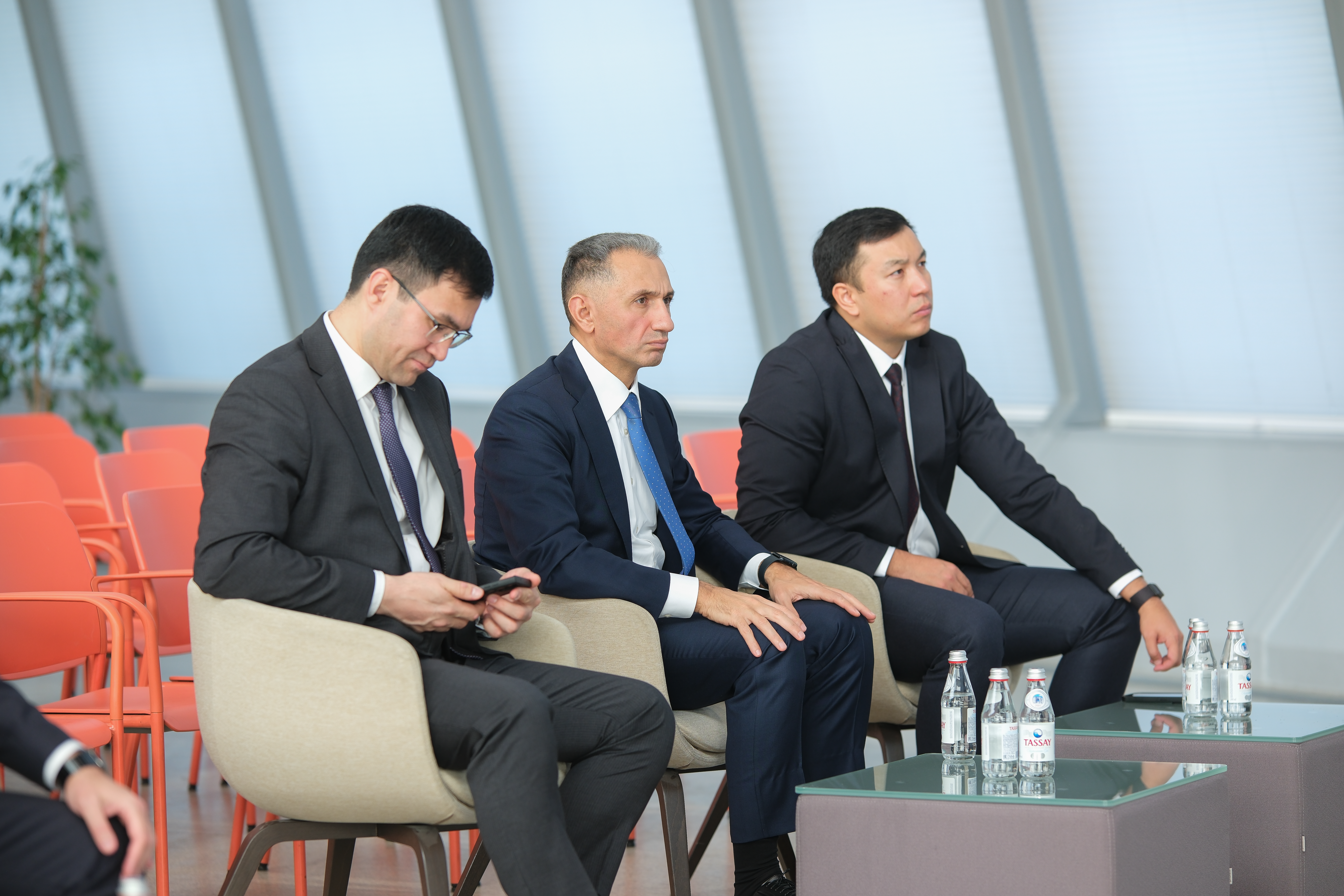 Azərbaycanla Qazaxıstan rəqəmsallaşma və innovasiya sahəsində əməkdaşlığı müzakirə etdi