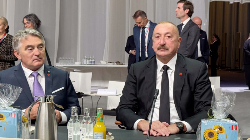 İlham Əliyev Avropa Siyasi Birliyinin Zirvə toplantısının açılış plenar sessiyasında iştirak edir (YENİLƏNİR)