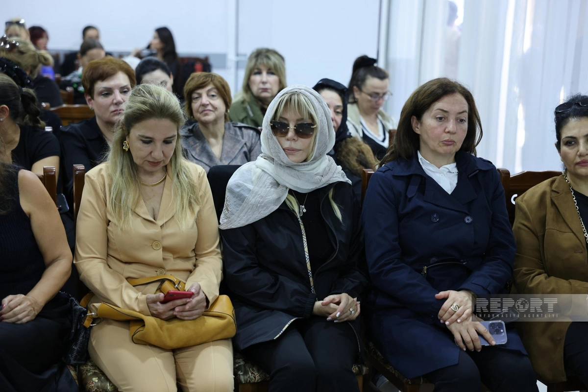 Əminə Yusifqızı dəfn olundu (FOTO)