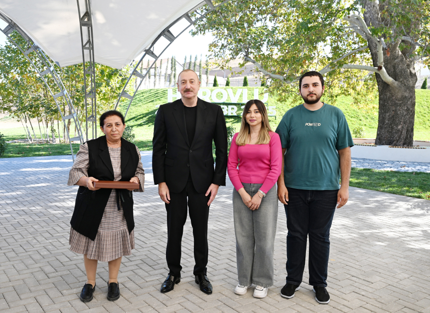Prezident Cəbrayılda məscidin, ikinci və üçüncü yaşayış komplekslərinin təməlini qoydu (YENİLƏNİB)