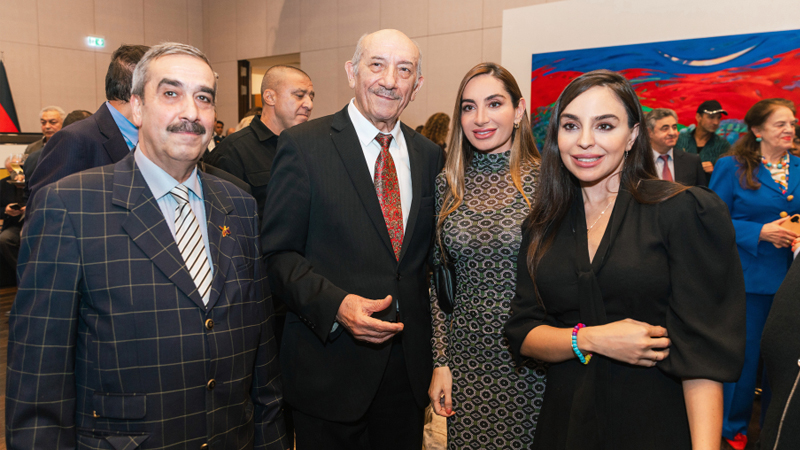 Leyla Əliyeva və Arzu Əliyeva Berlində MAMA 