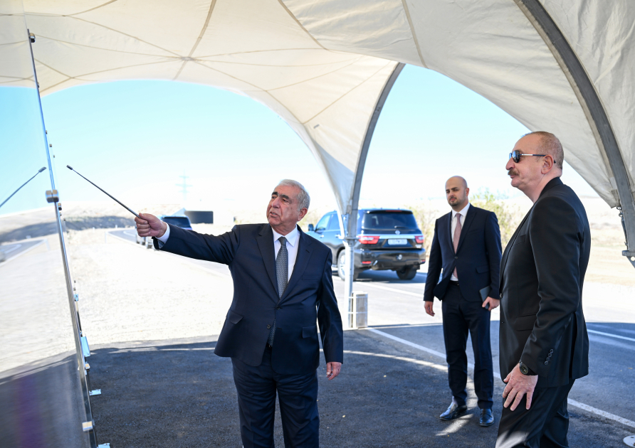 Prezident Cəbrayılda məscidin, ikinci və üçüncü yaşayış komplekslərinin təməlini qoydu (YENİLƏNİB)