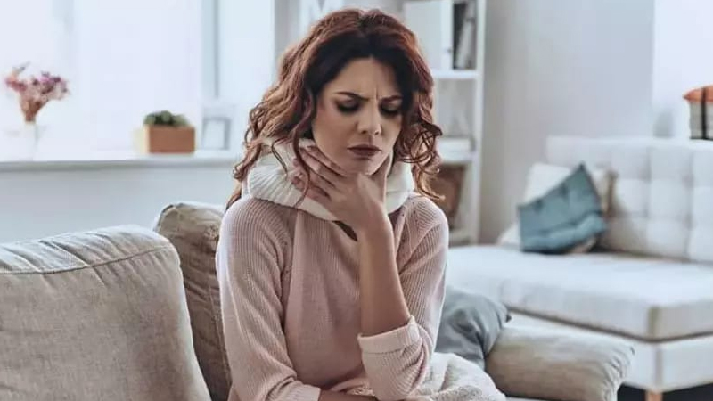 Boğaz ağrısına səbəb olan xəstəliklər: Nəyin əlamətidir?