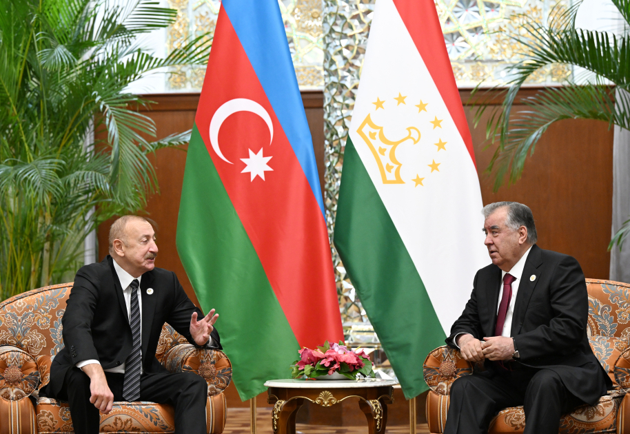 Azərbaycan və Tacikistan prezidentlərinin təkbətək görüşü keçirildi (FOTO)