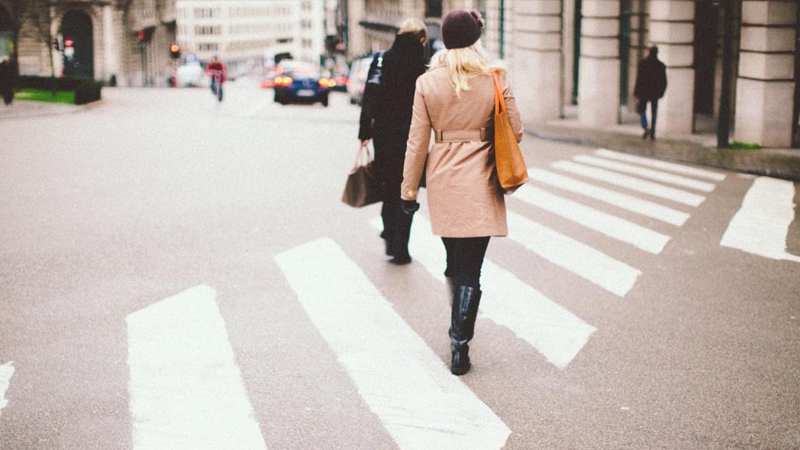 Avropada piyadaların sürətini məhdudlaşdıran ilk ölkə - Sürət həddi qoyuldu