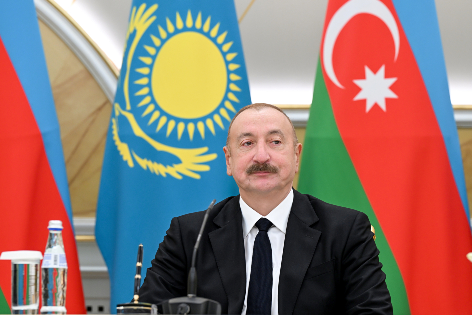 Prezidentlər mətbuata bəyanatlarla çıxış etdi (YENİLƏNİB)