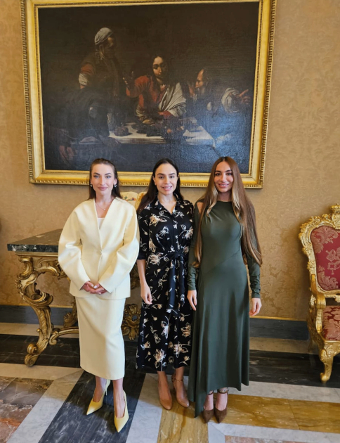 Mehriban Əliyeva Roma Papası ilə görüşdü (FOTO)