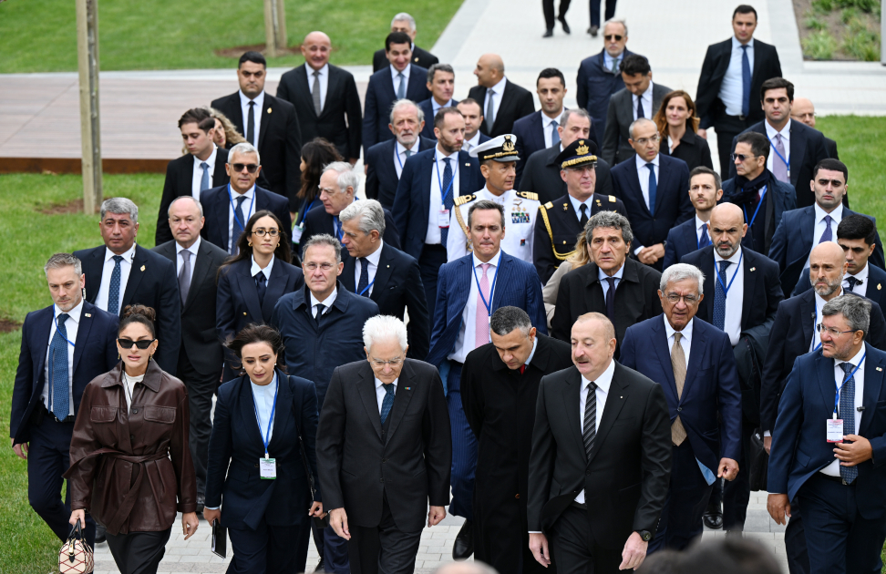İtaliya-Azərbaycan Universitetinin ilk tədris korpuslarının açılışı oldu (FOTO)