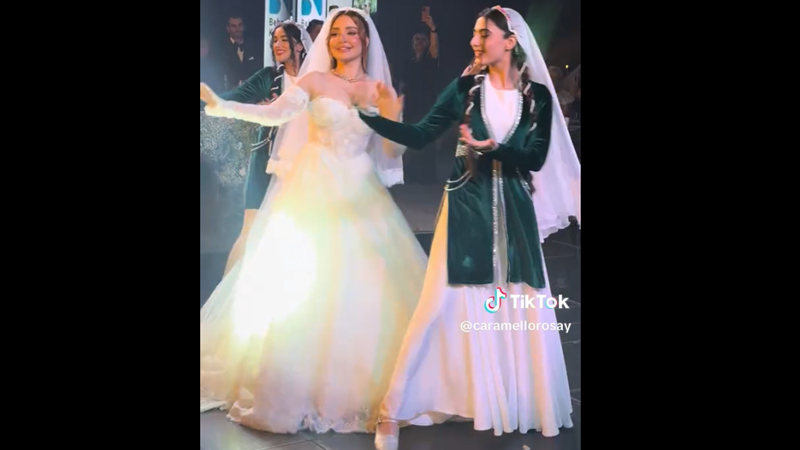 İran toyunda Azərbaycan mahnısı: Gəlin 