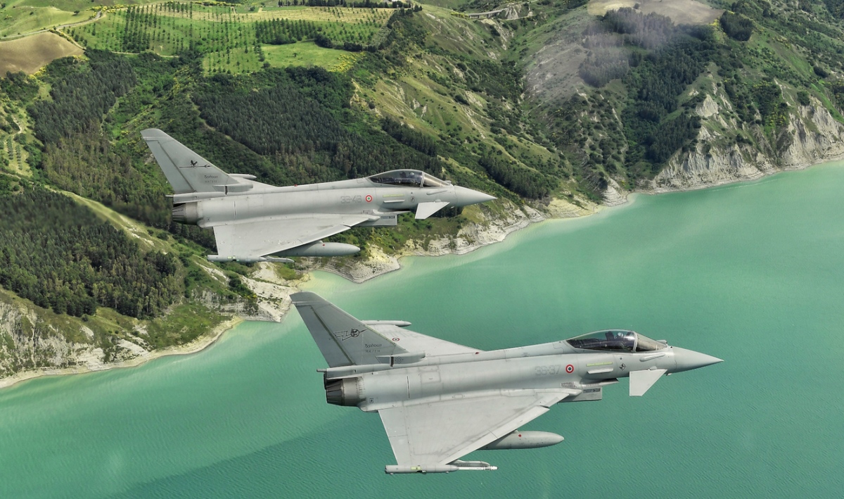 Türkiyə Britaniyadan 44 ədəd “Eurofighter” döyüş təyyarəsi alacaq