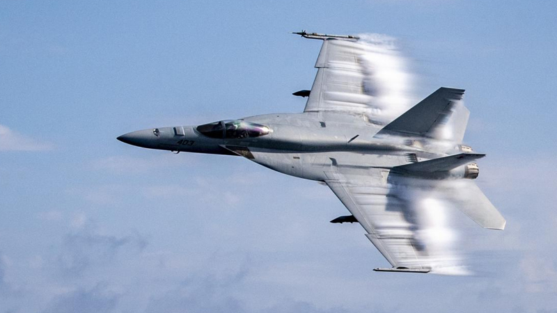 ABŞ F/A-18 qırıcılarını və nüvə sualtı qayıqlarını hissələrə ayırır: Səbəb nədir?