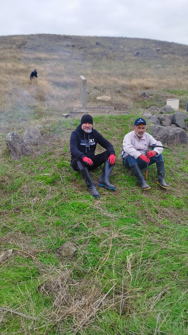 Saymağı mərmilərin uçuşundan öyrənən nəslin yazısı (FOTO)
