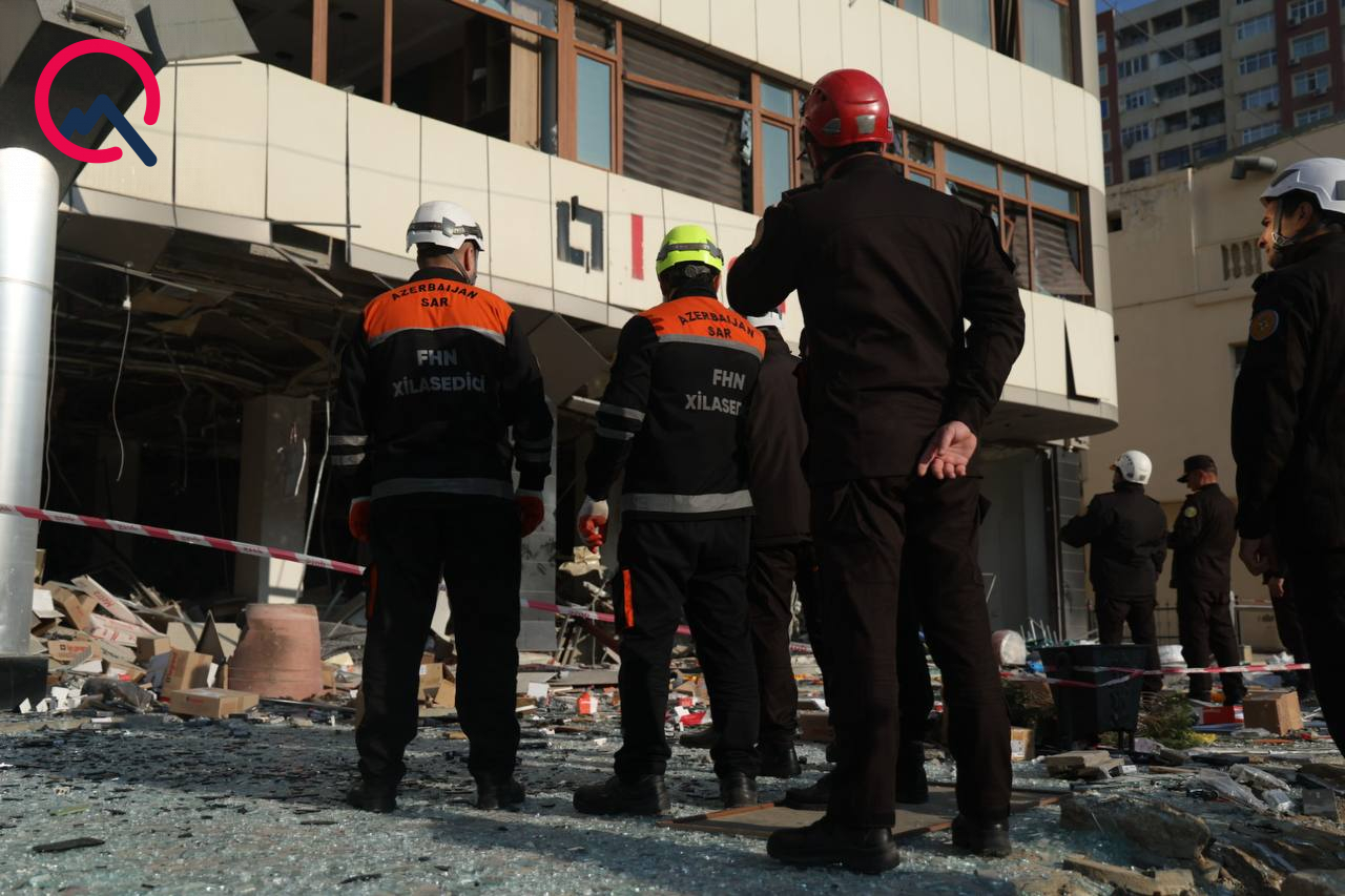 Bakıda partlayış olan ofisdən FOTOLAR