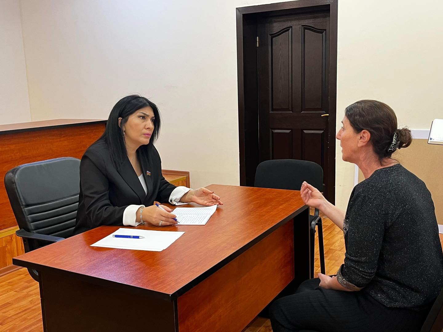 Deputat Elnarə Akimova Stansiya Sumqayıt ərazisində seçicilərlə görüş keçirdi