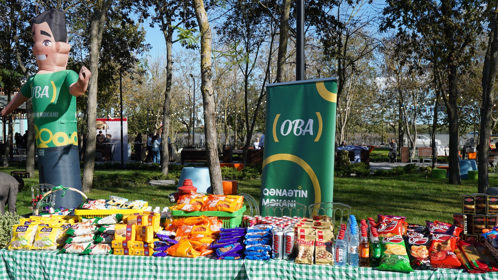 OBA marketlər şəbəkəsi ADA İbtidai Məktəbində keçirilən Payız Festivalı – Məhsul Bayramında iştirak edib