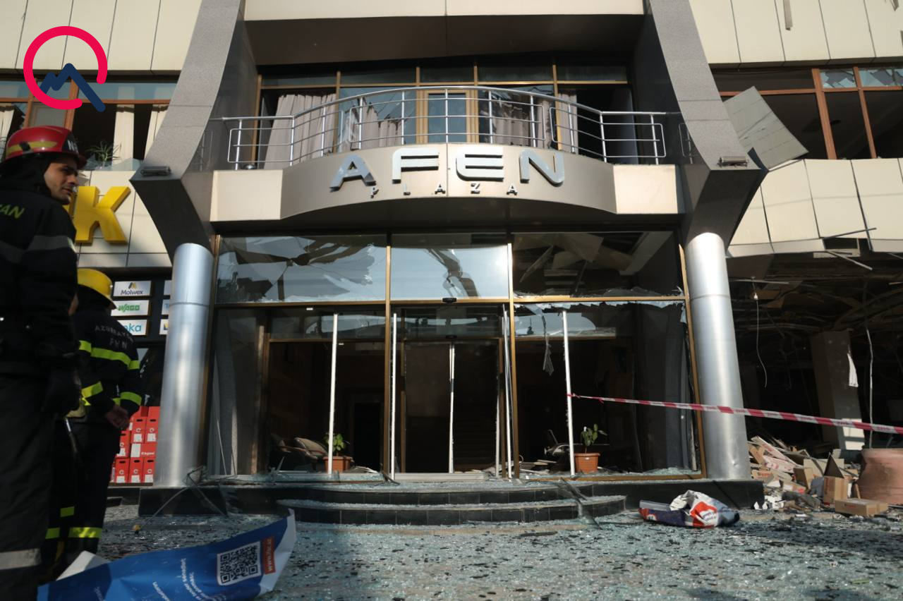 Bakıda partlayış olan ofisdən FOTOLAR