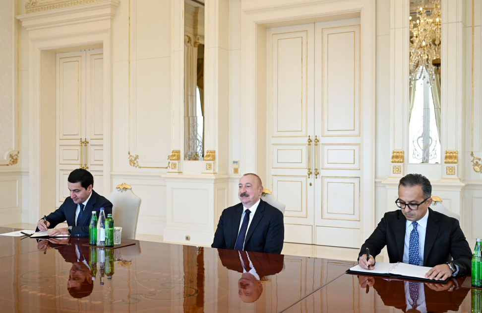 Prezident ABŞ-ın İsa Məsihin Sonuncu Gün Müqəddəsləri Kilsəsinin nümayəndə heyətini qəbul etdi (FOTO)