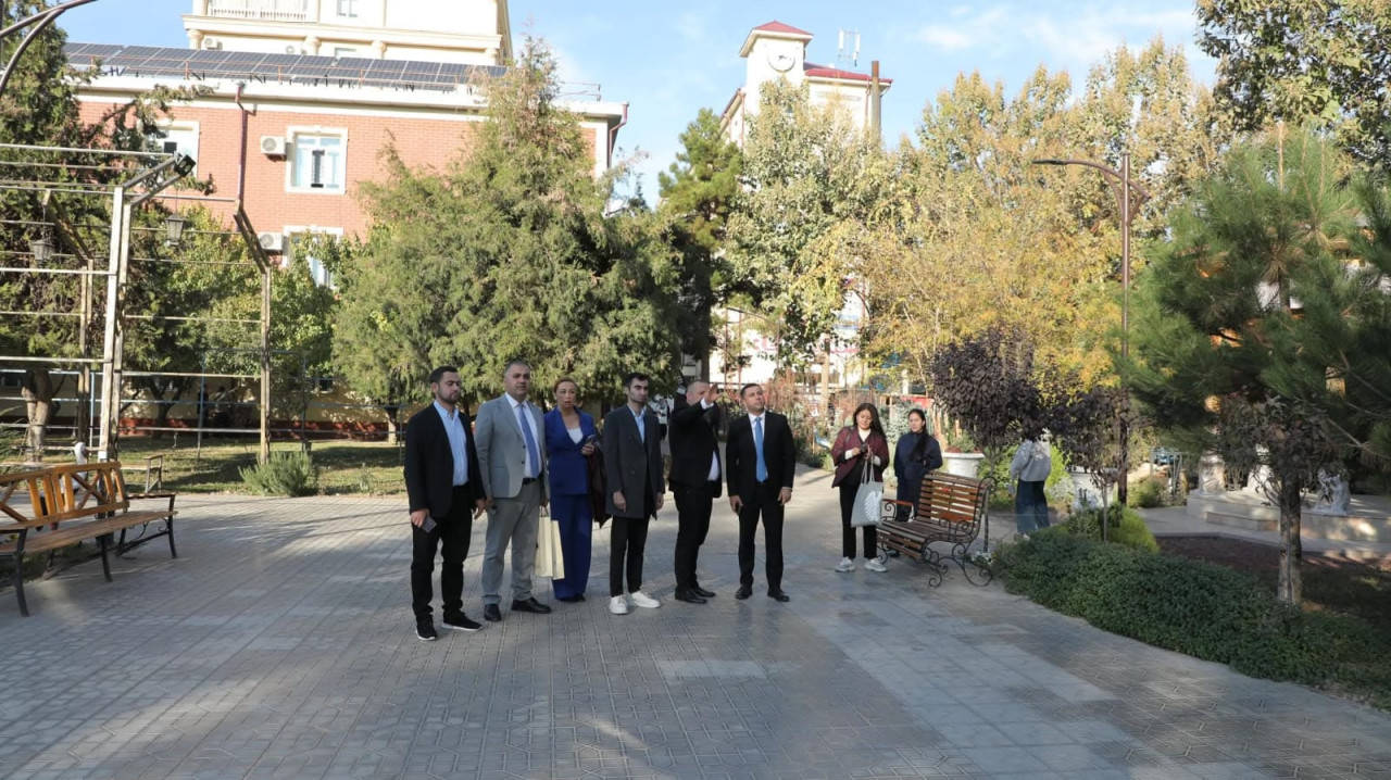 Tanınmış jurnalistlər Özbəkistanda səfir və rektorla görüşdü (FOTO)