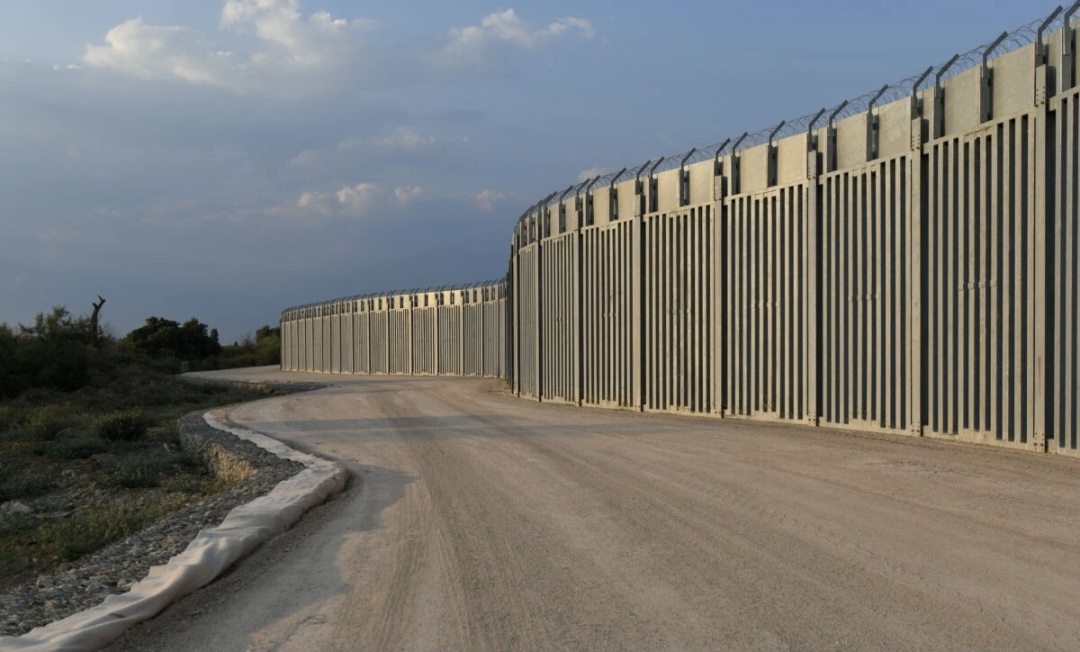 WP: Qərb ölkələri Ukraynada atəşkəs xətti boyunca divar tikəcək