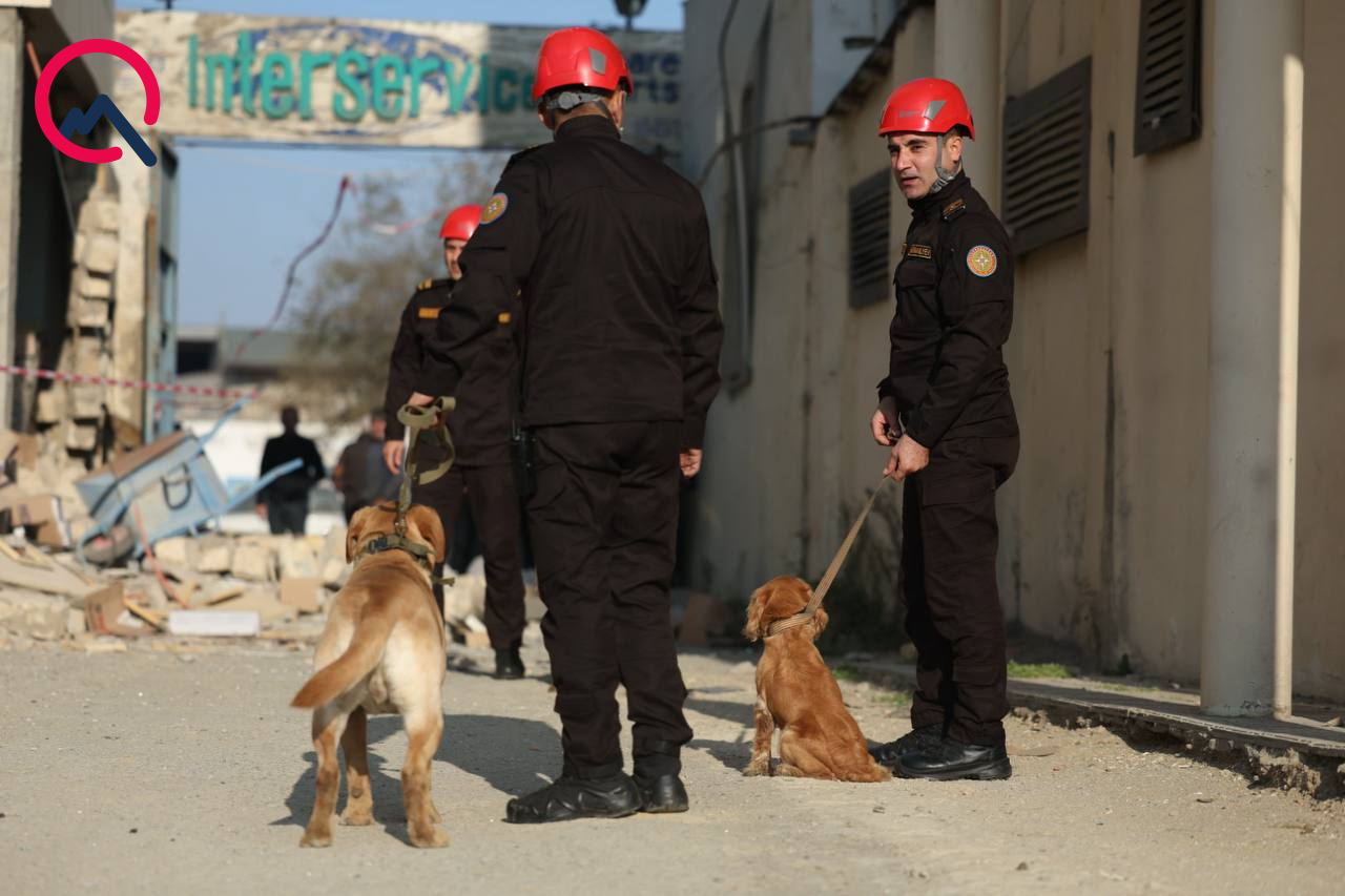Bakıda partlayış olan ofisdən FOTOLAR