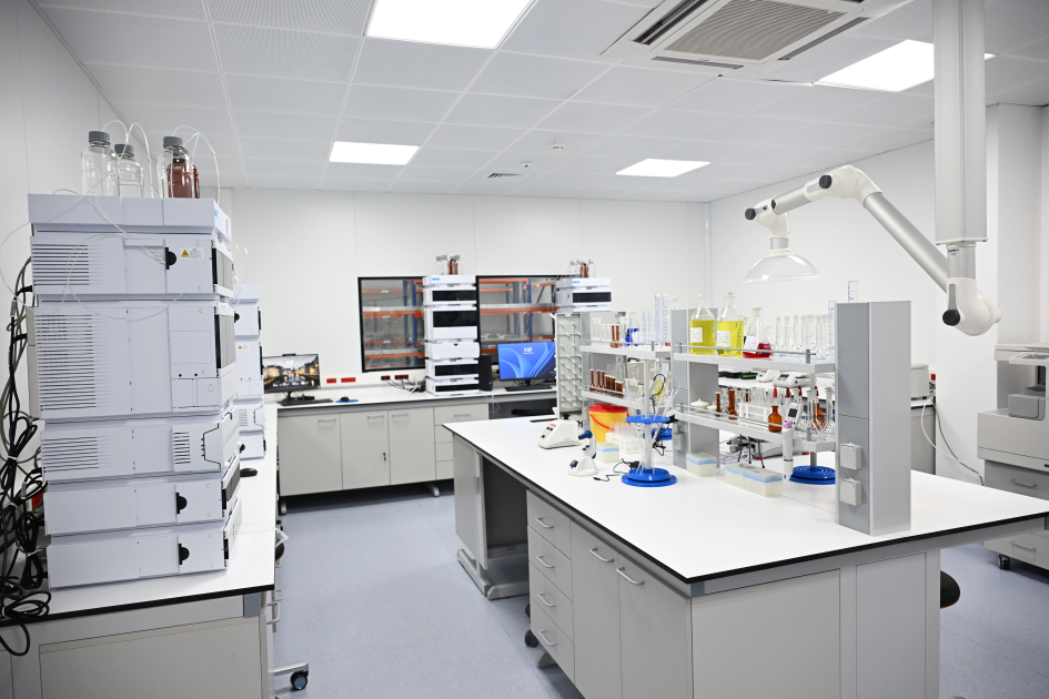 Prezident dərman preparatları istehsalı müəssisəsinin açılışında iştirak etdi (FOTO)