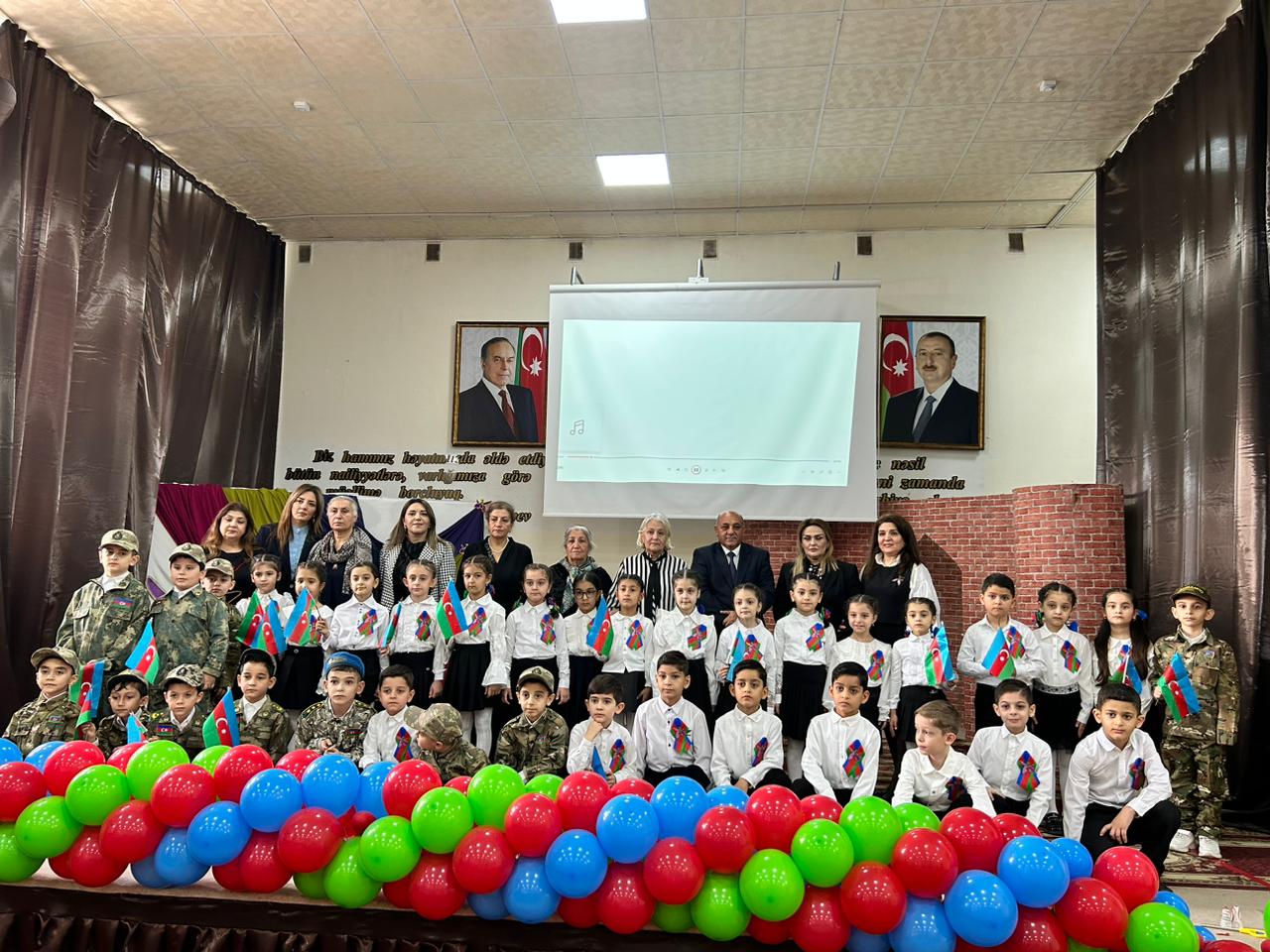 Kiçik məktəblilər 