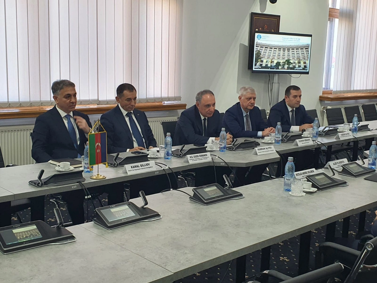 Kamran Əliyev Rumıniyanın Baş prokurorunu Azərbaycana səfərə dəvət etdi