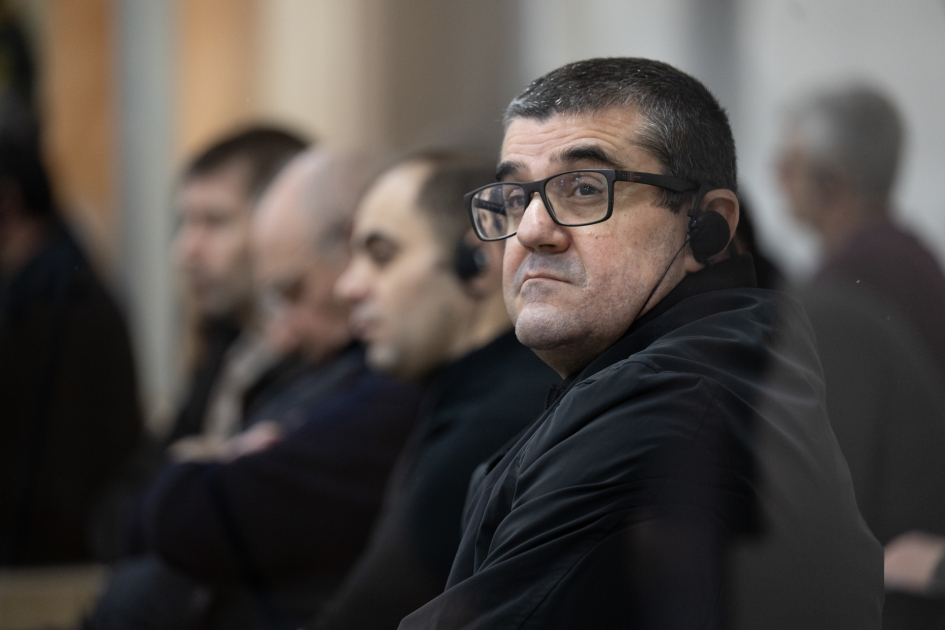 Məhkəmədə hərbi cinayətlərdə təqsirləndirilən erməniəsilli şəxslərlə bağlı sübutlar elan olundu (FOTO)