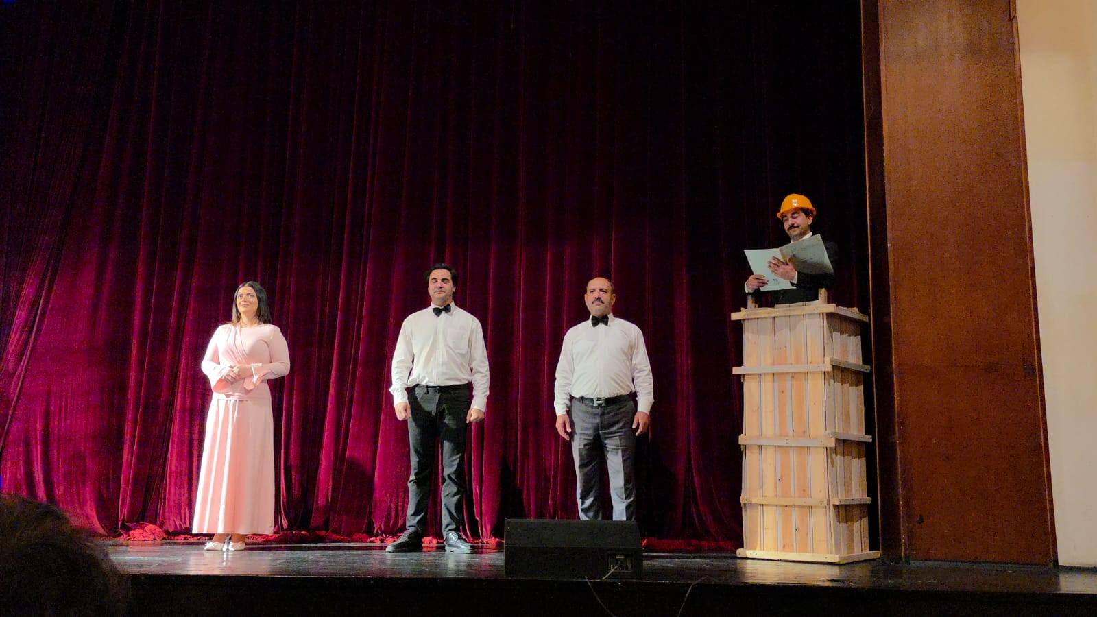 Sumqayıt Teatrı Rus Dram Teatrında 