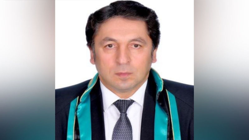 Azərbaycanda vəkil vəfat etdi