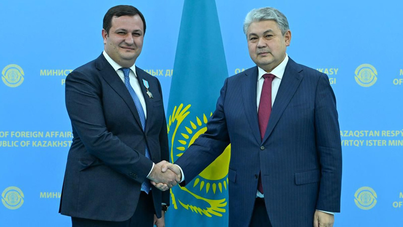 Azərbaycanlı iş adamı Amil Yusifov Qazaxıstanın “Hörmət” ordeni ilə təltif edildi (FOTO)