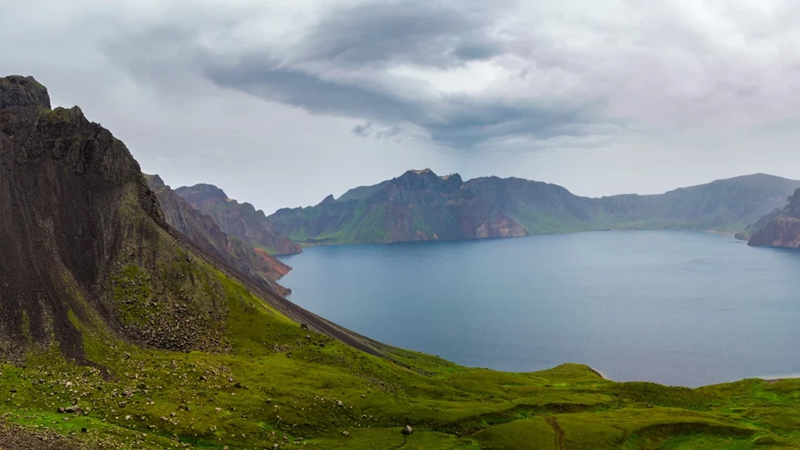 Yer kürəsində meteoritin yaratdığı ən böyük krater kəşf edildi (FOTO)