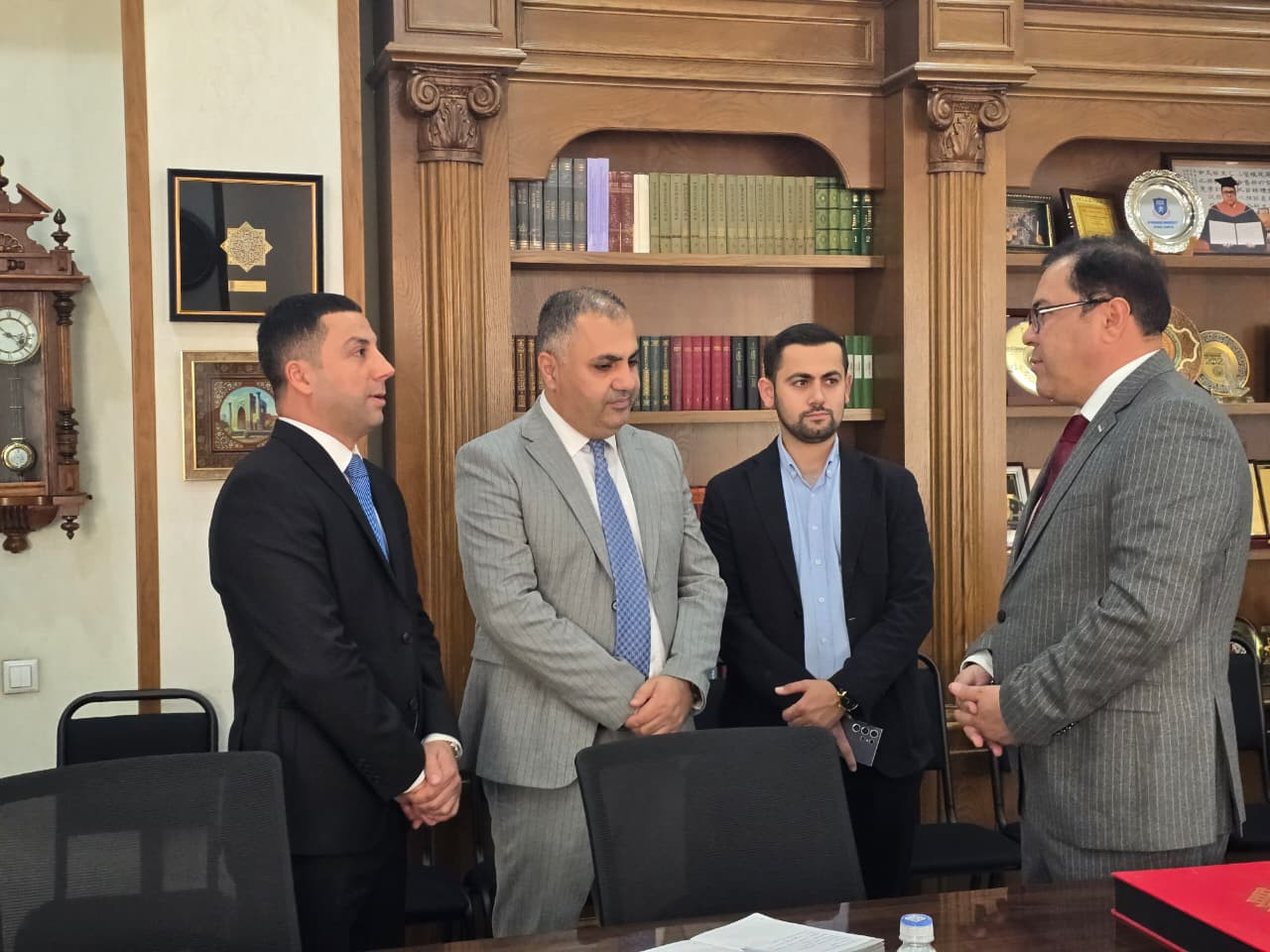 Tanınmış jurnalistlər Özbəkistanda səfir və rektorla görüşdü (FOTO)