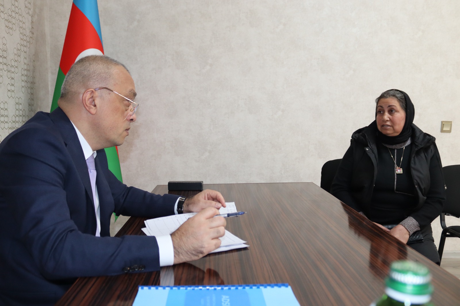 Zaur Mikayılov Yevlaxda vətəndaşlarla görüşdü (FOTO)