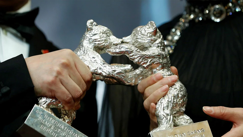 SPIO 14 aktyor və rejissoru nasistlərlə əlaqələrinə görə medallarından məhrum etdi