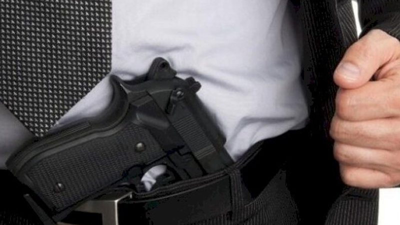 Bakıda tapança ilə gəzən şəxs həbs edilib: 